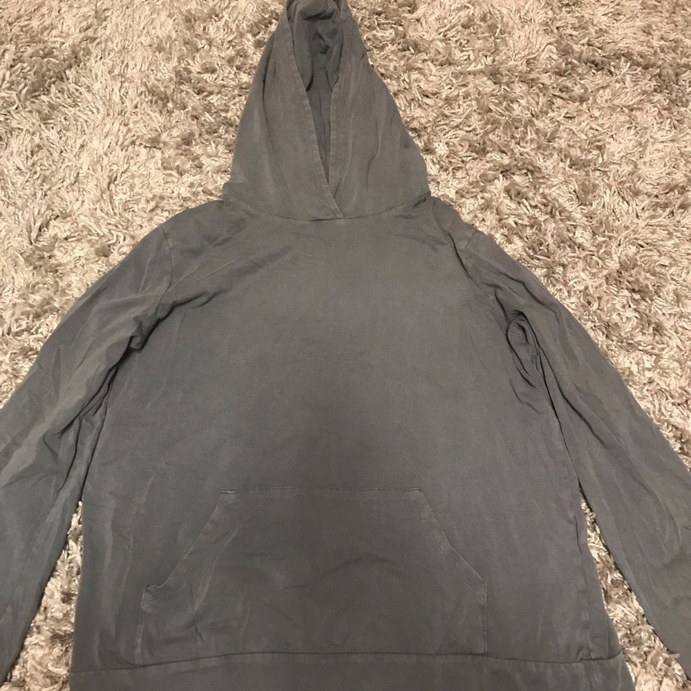 Forever 21 hooded long sleeve shirt